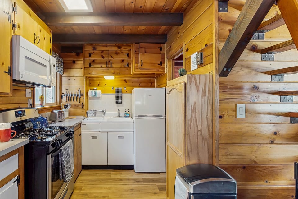 The full kitchen is equipped with basic necessities, making it easy to prepare meals during your stay.