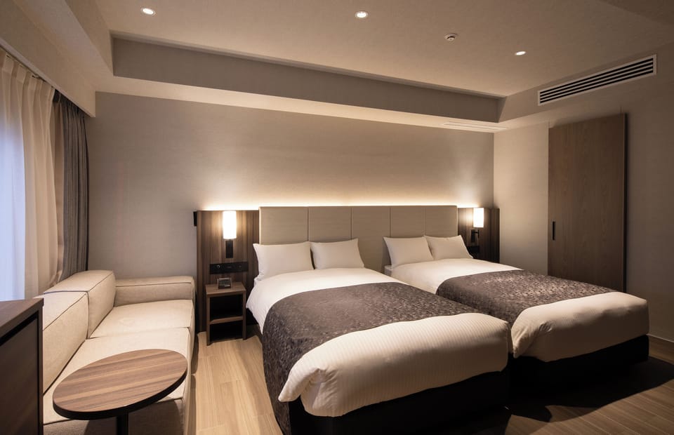 Suite | Free WiFi, bed sheets