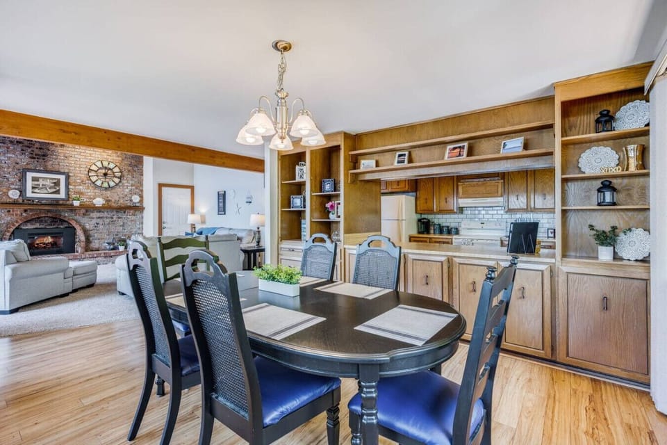 Open concept living and dining room areas for optimal enjoyment!