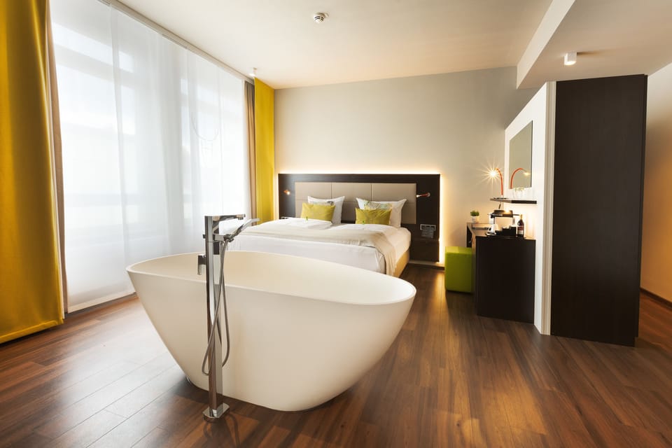 Junior Suite, Non Smoking | Premium bedding, minibar, in-room safe, desk