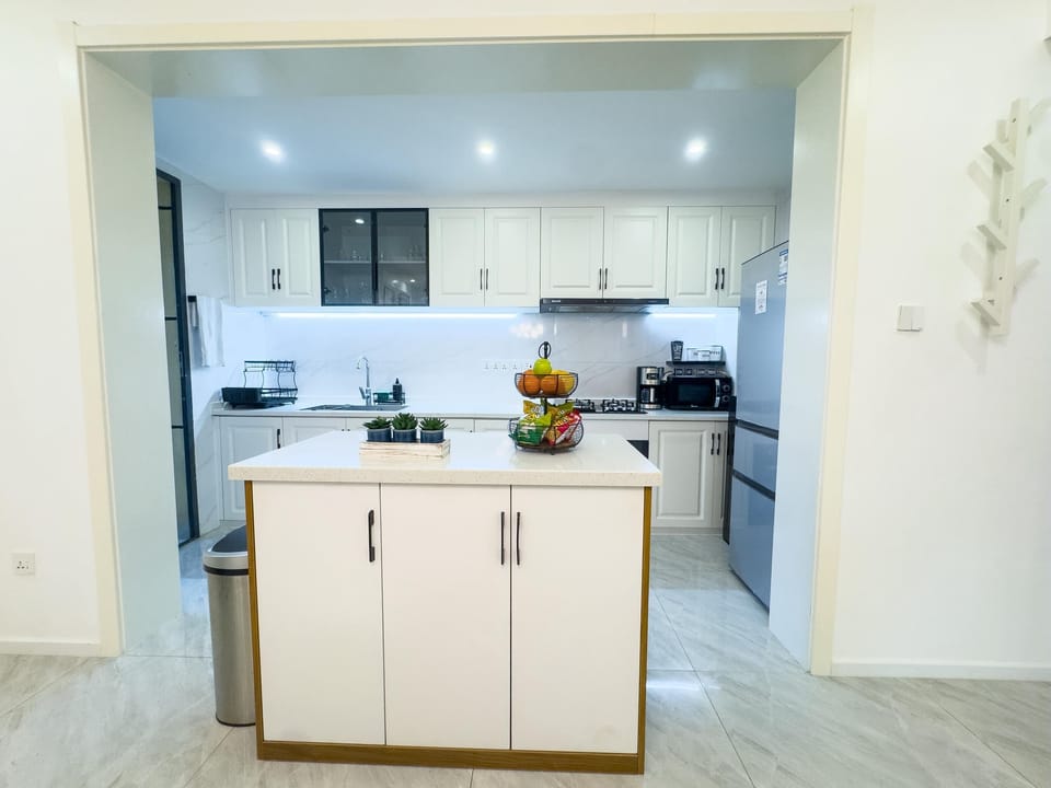 Family Apartment, Pool View | Private kitchen