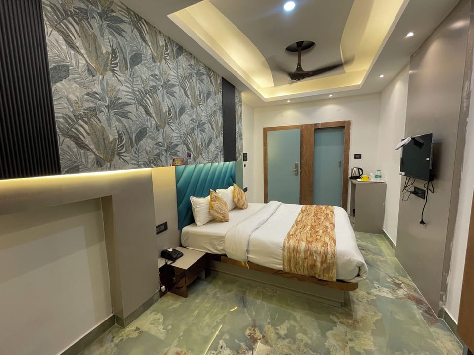 Deluxe Double Room | Free WiFi