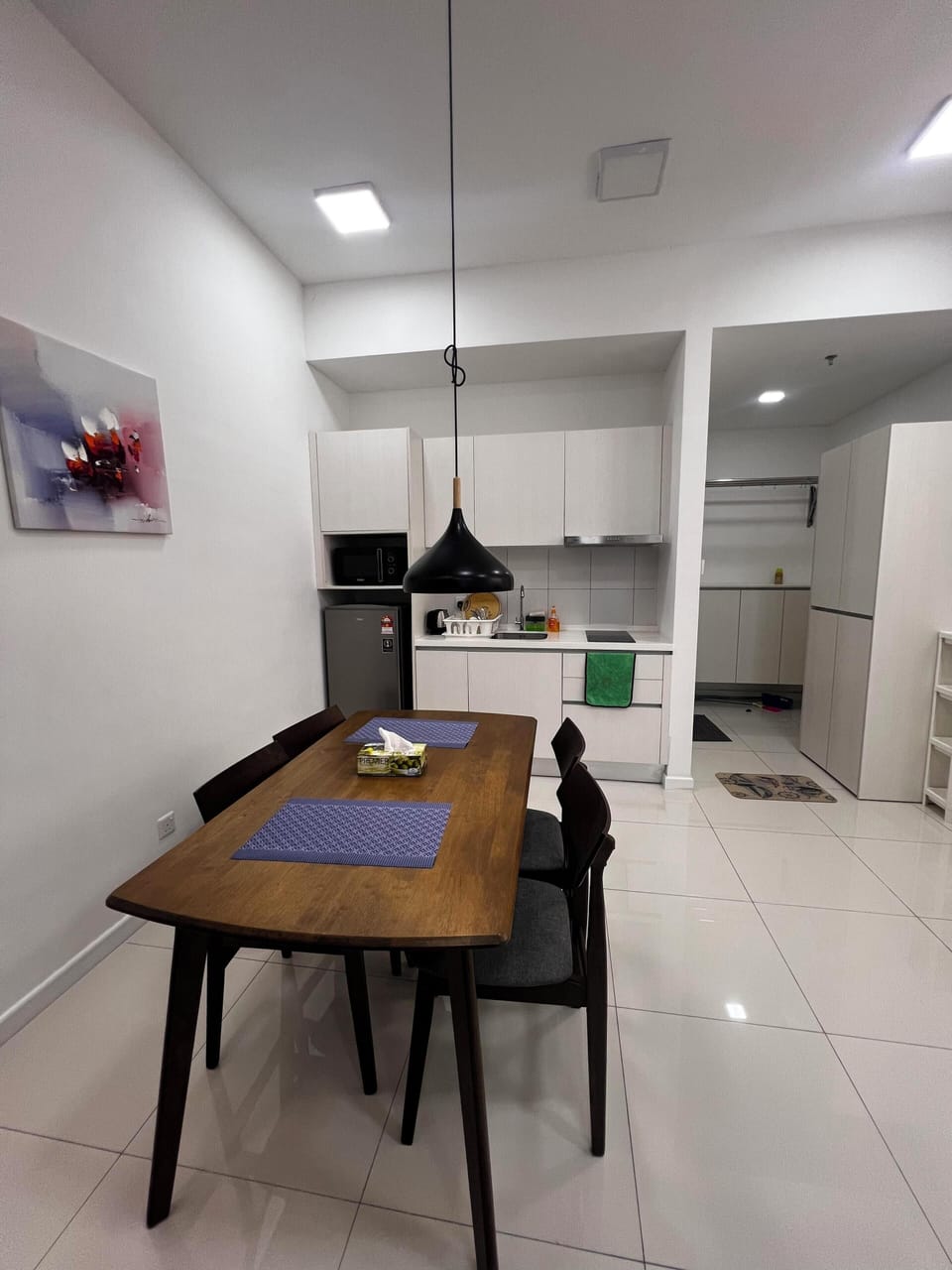 Deluxe Studio Suite | In-room dining