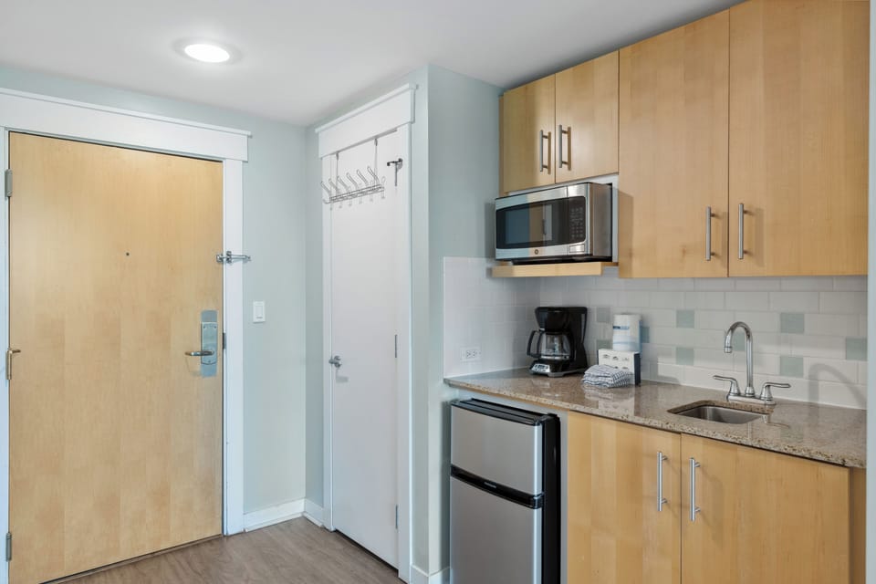 Unit 5316: Kitchenette