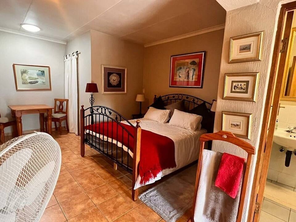 Luxury Apartment, Balcony | In-room safe, iron/ironing board, free WiFi