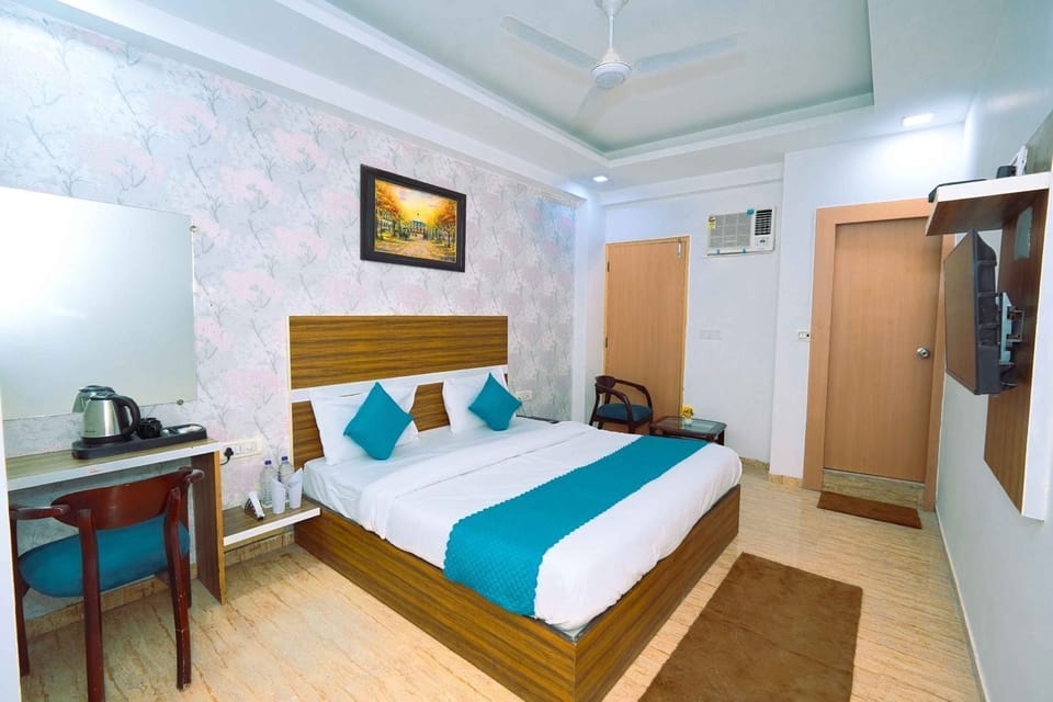 Deluxe Double Room | Desk, free WiFi