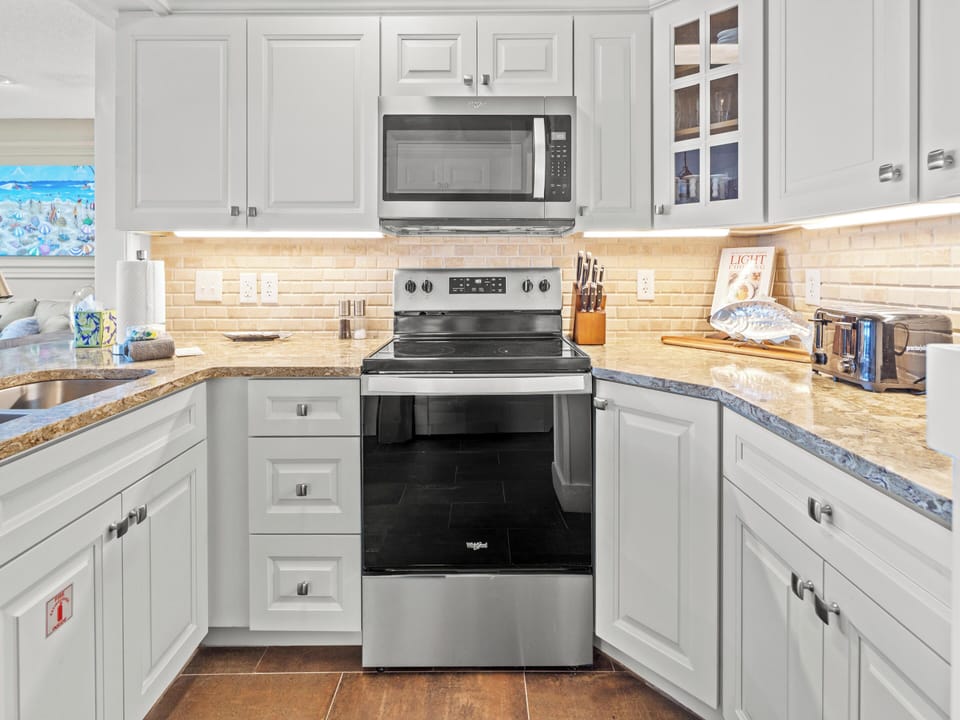 Kitchen - Keurig Coffee Maker
