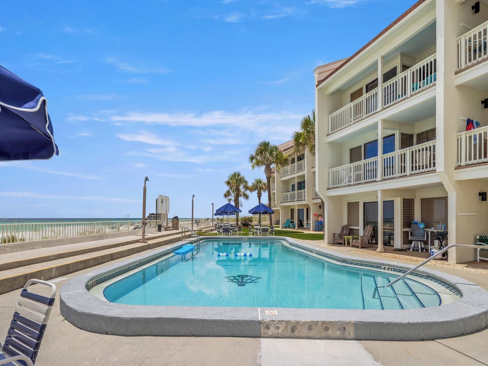 Gulfside Community Pool