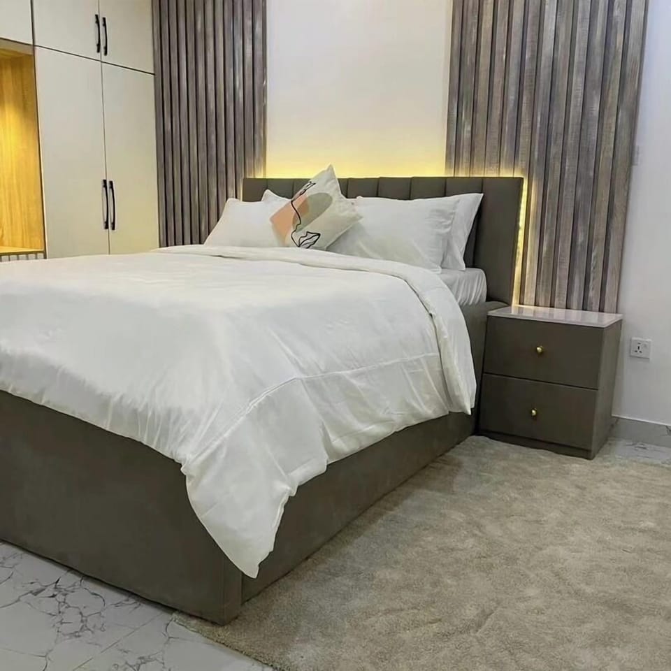 Deluxe Room, Balcony, City View | Desk, laptop workspace, blackout drapes, soundproofing