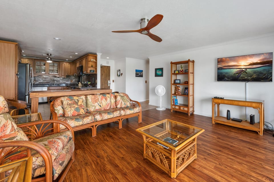 Condo, 2 Bedrooms | Living area | Smart TV