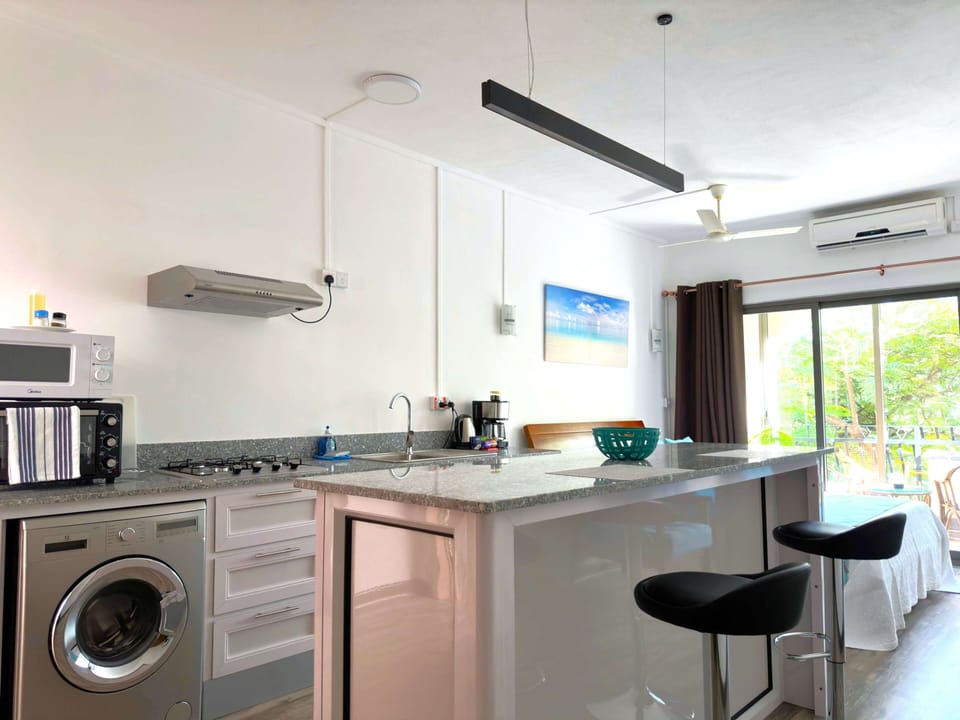 Standard Studio | Private kitchen | Electric kettle