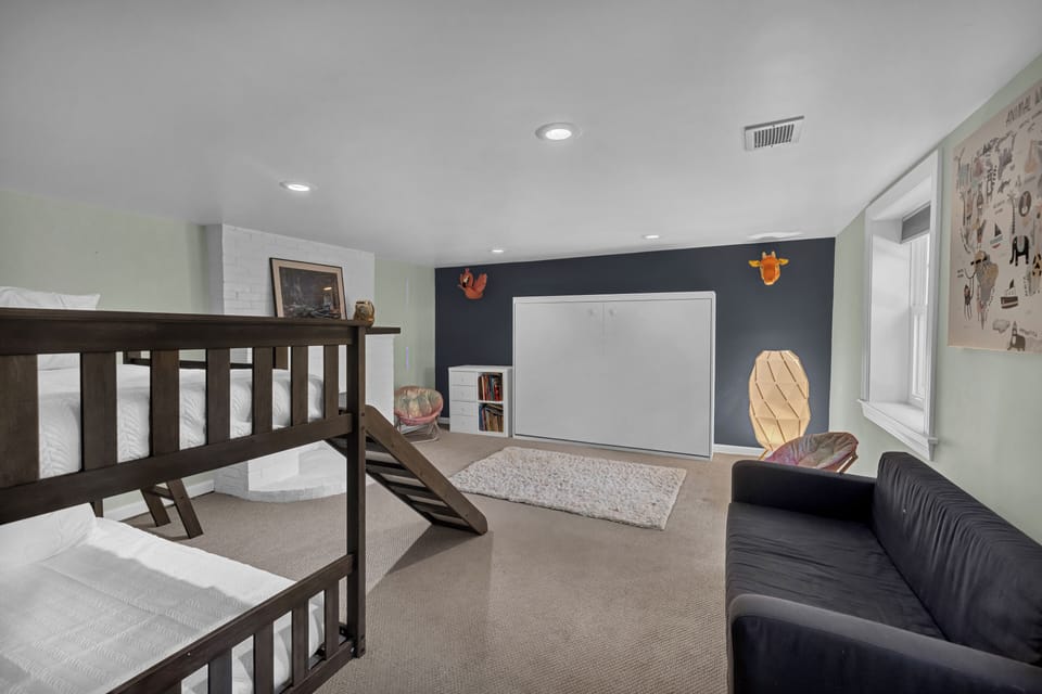 A kid-friendly hangout with bunk beds and a Murphy surprise.