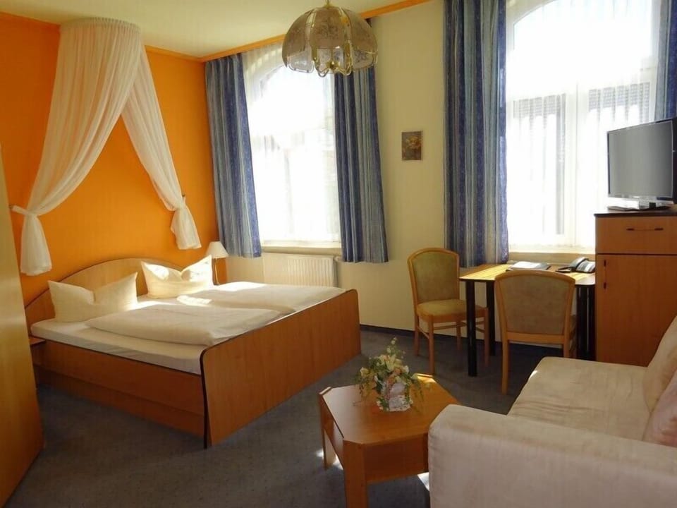 Hotel zur Krone Hotel in Saxony-Anhalt, Germany