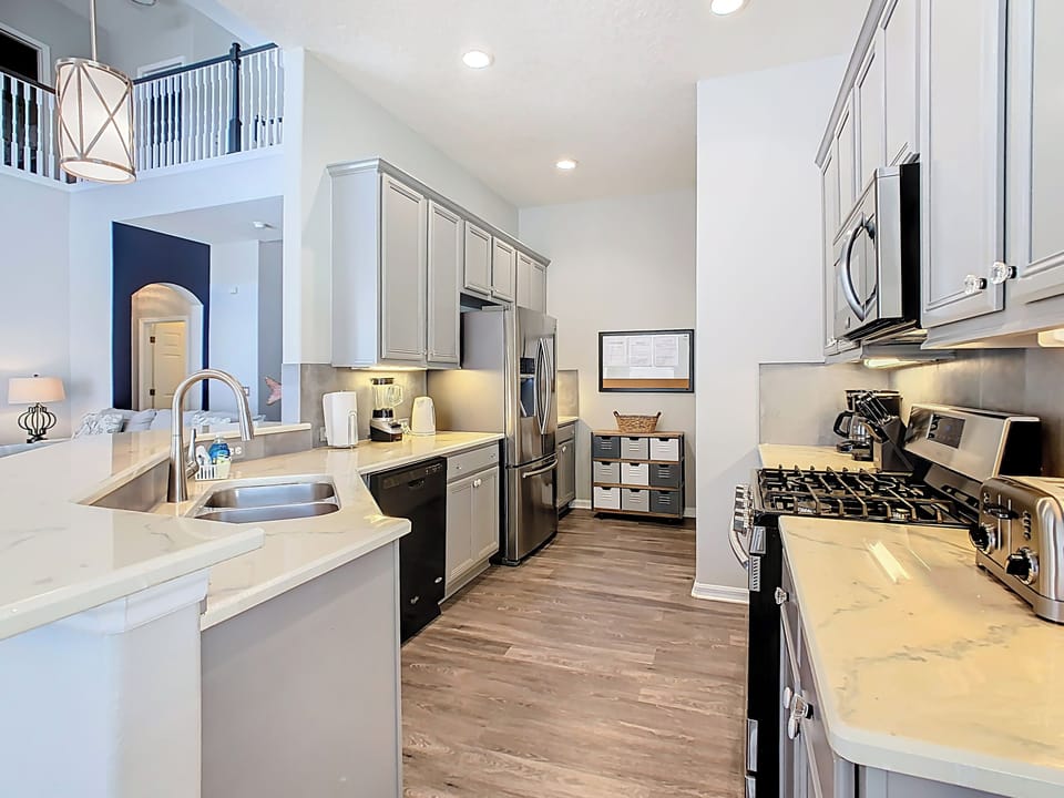 Plenty of space in the kitchen to put meals together.
