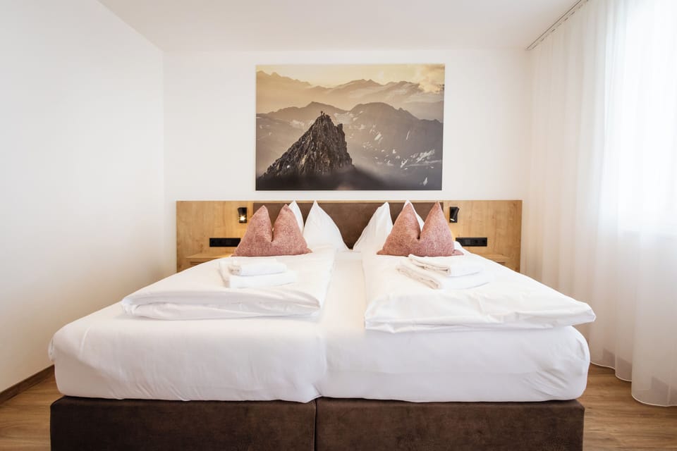 Alpenstolz 1.03 | Hypo-allergenic bedding available, in-room safe, soundproofing