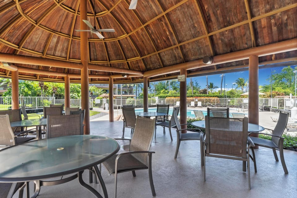 Enjoy a meal poolside