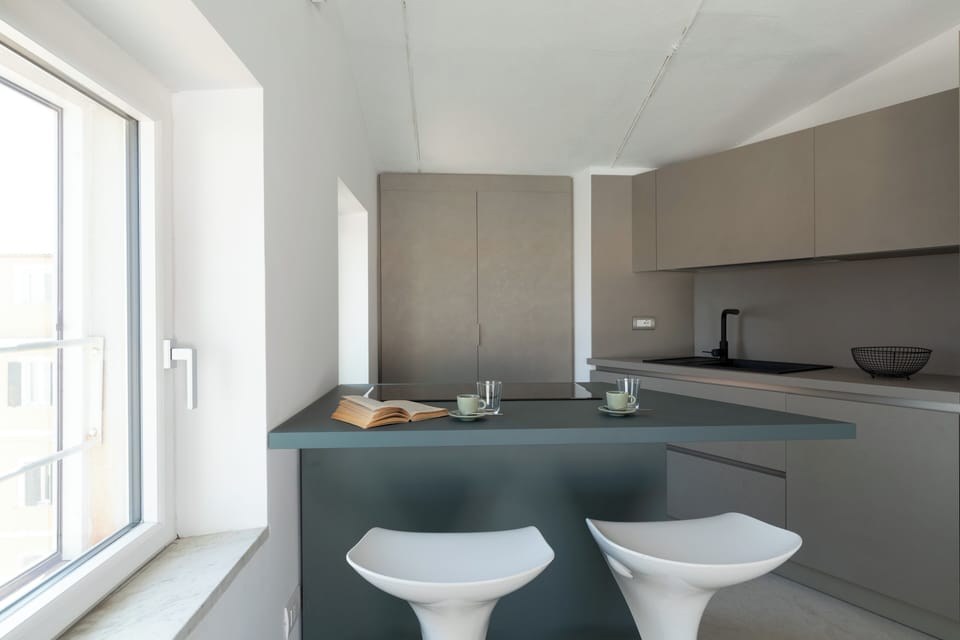 Apartment, 1 Bedroom, Sea View | Private kitchen | Fridge, oven, stovetop, cookware/dishes/utensils