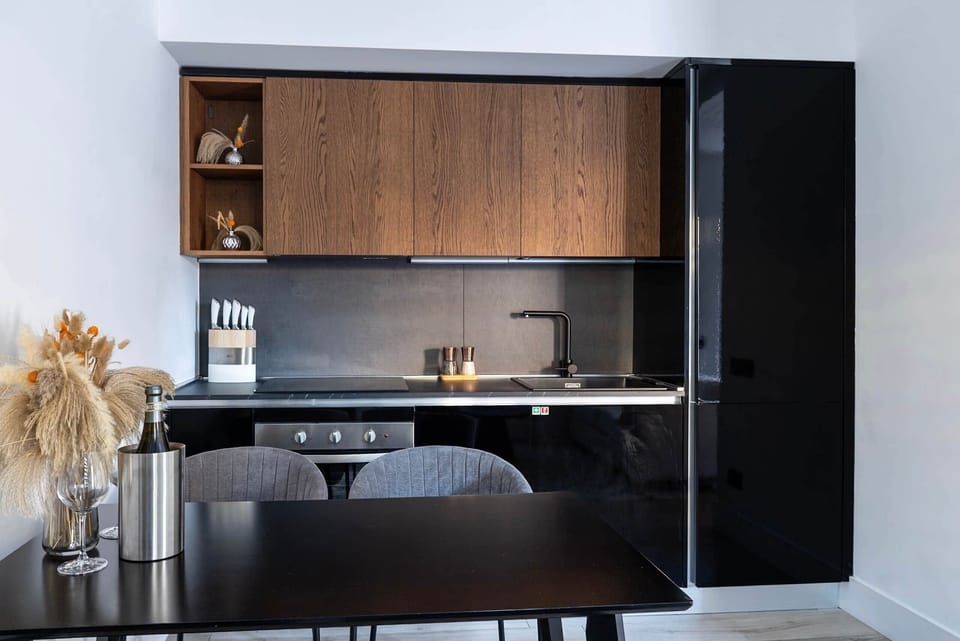 Dining area and fully equipped Kitchen