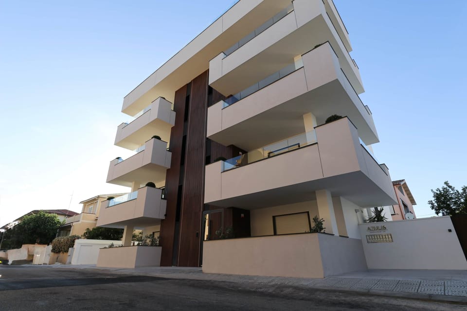 AZULIS Apartment#7 most prestigious building in Olbia