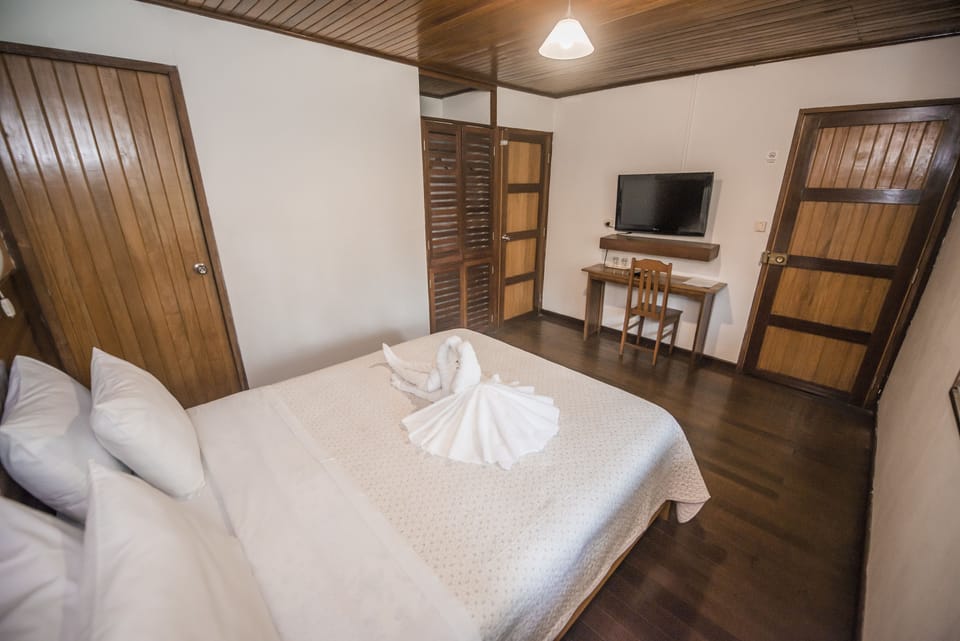 Room, 1 Queen Bed | Minibar, WiFi (free)