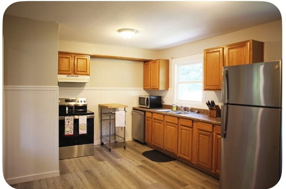 Full kitchen with new appliances