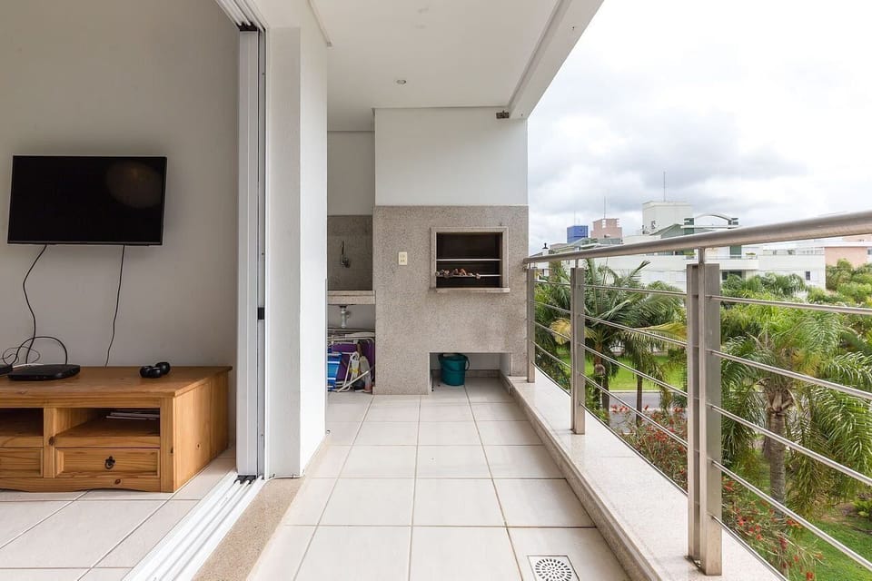 Basic Apartment | Terrace/patio