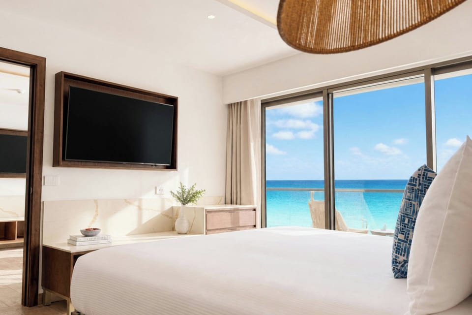 Premium bedding, free minibar, in-room safe, desk