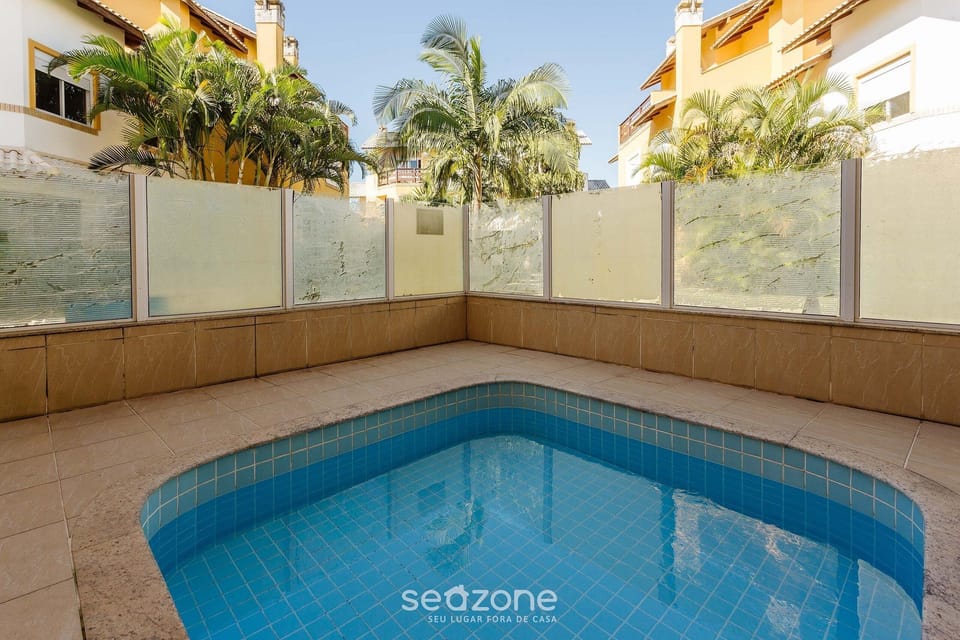 Basic Villa | Pool