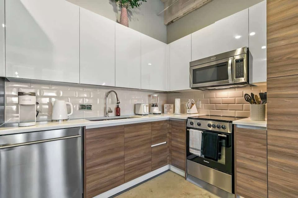 Enjoy modern appliances and vibrant decor for culinary adventures!