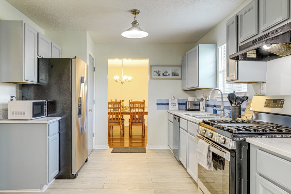 Kitchen | 1st Floor | Keurig Coffee Maker | Cooking Basics | Toaster