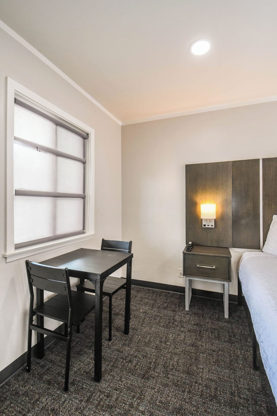 Single Room | Desk, free WiFi