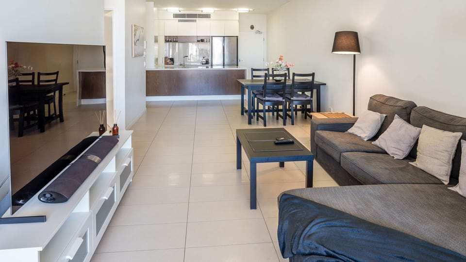 Spacious open-plan set up