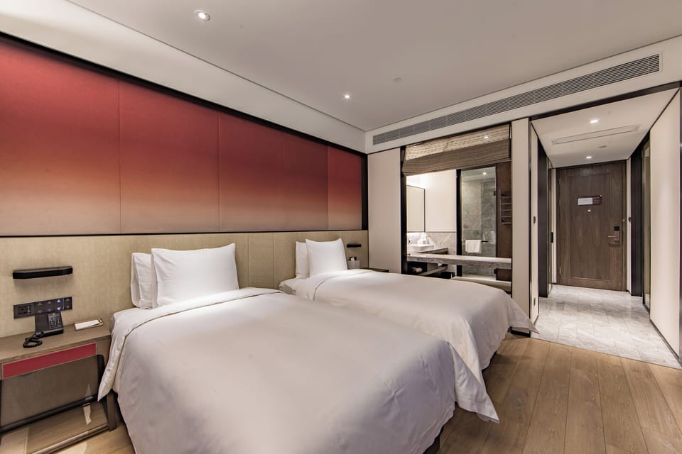 Business Double or Twin Room, City View | In-room safe, laptop workspace, blackout drapes, iron/ironing board