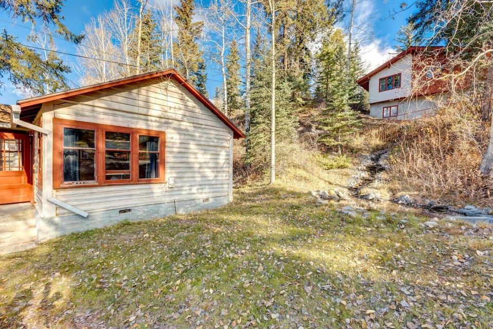 The exterior of the cabin.
