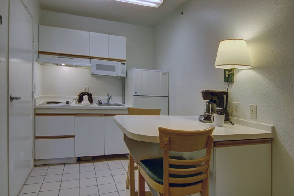 Fridge, microwave, coffee/tea maker