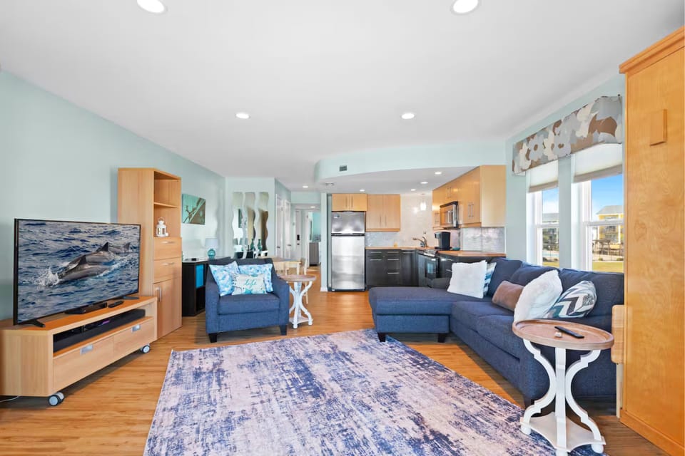 The open floor plan lets you cook, catch a movie, soak in the view or all three!