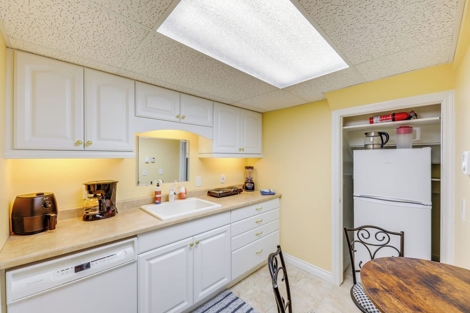 Kitchenette