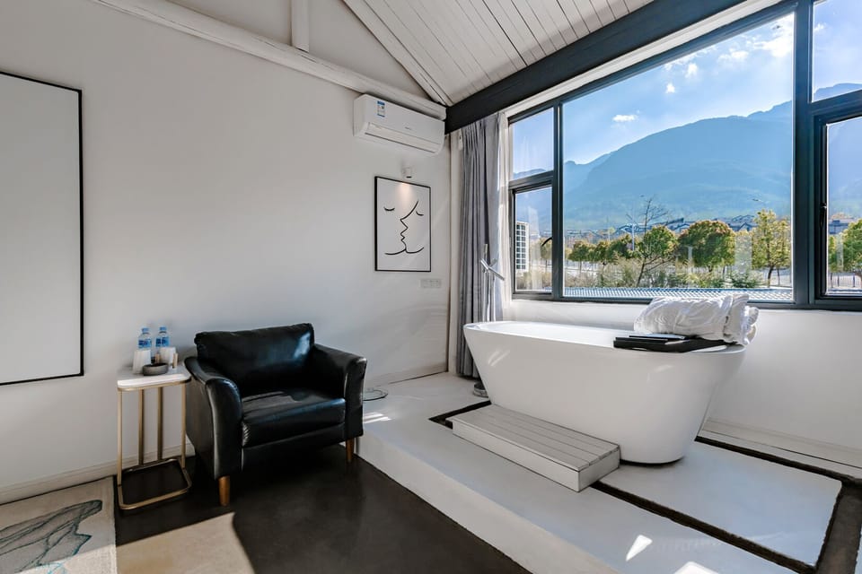 Design Double Room | Private spa tub