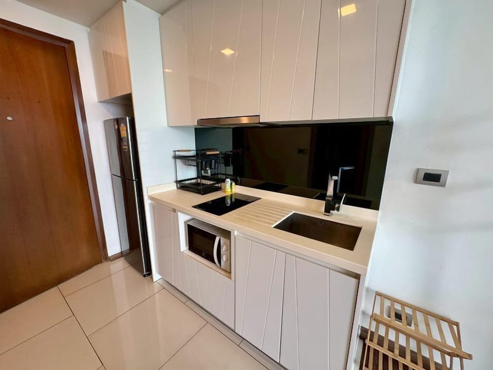 Studio, Balcony, Sea View | Private kitchen | Toaster