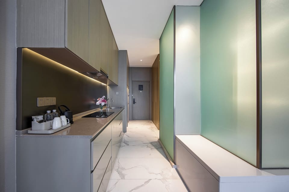 Premier Double Room | Down comforters, free minibar, in-room safe, blackout drapes
