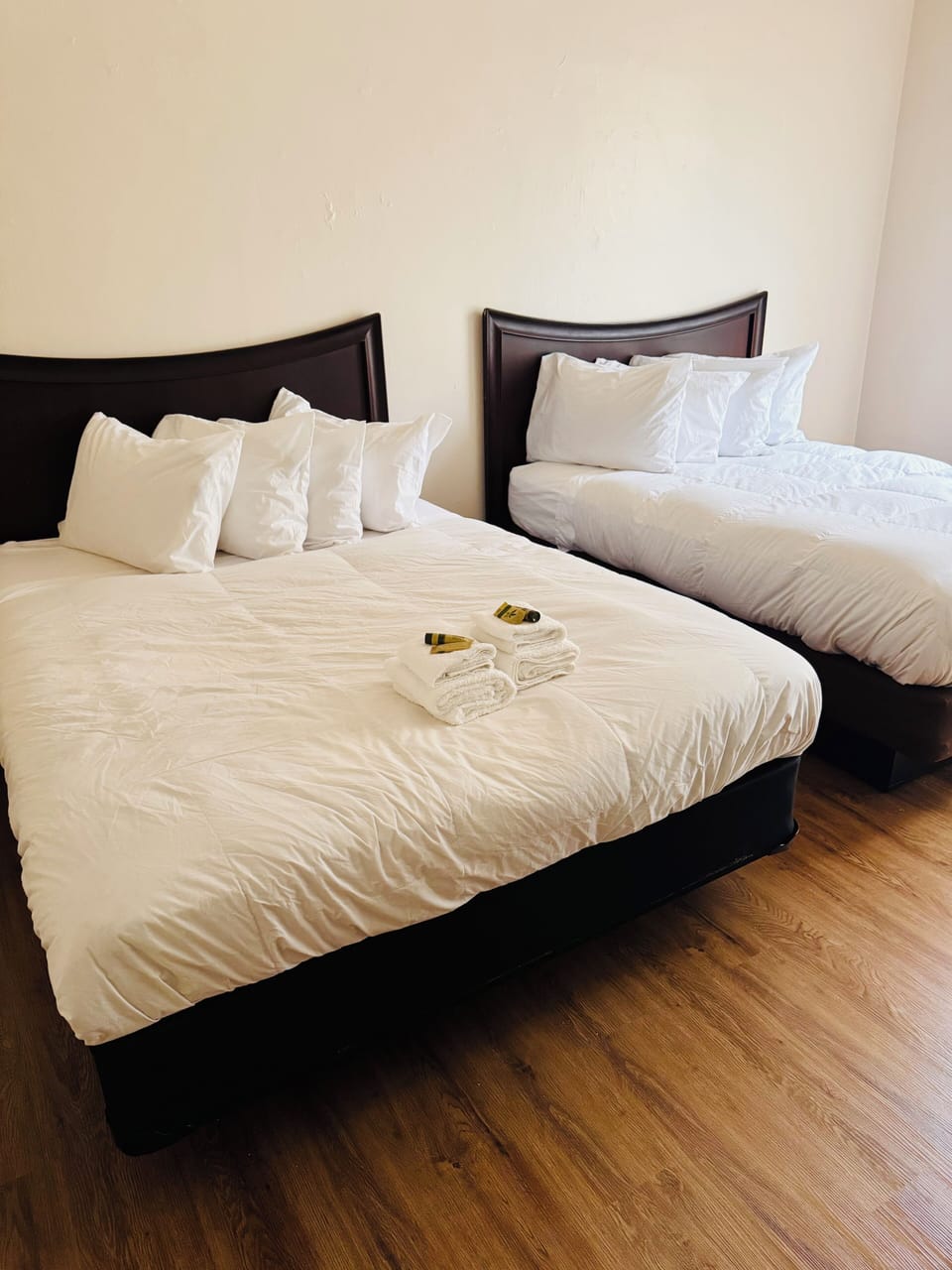 Quadruple Room, 2 Queen Beds, Non Smoking | Terrace/patio
