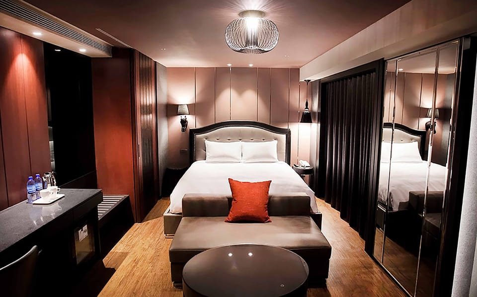 Standard Double Room | In-room safe, desk, free WiFi, bed sheets