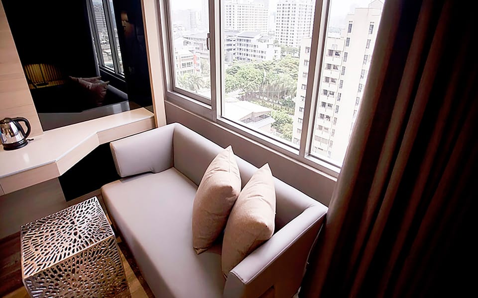 Superior Quadruple Room | In-room safe, desk, free WiFi, bed sheets