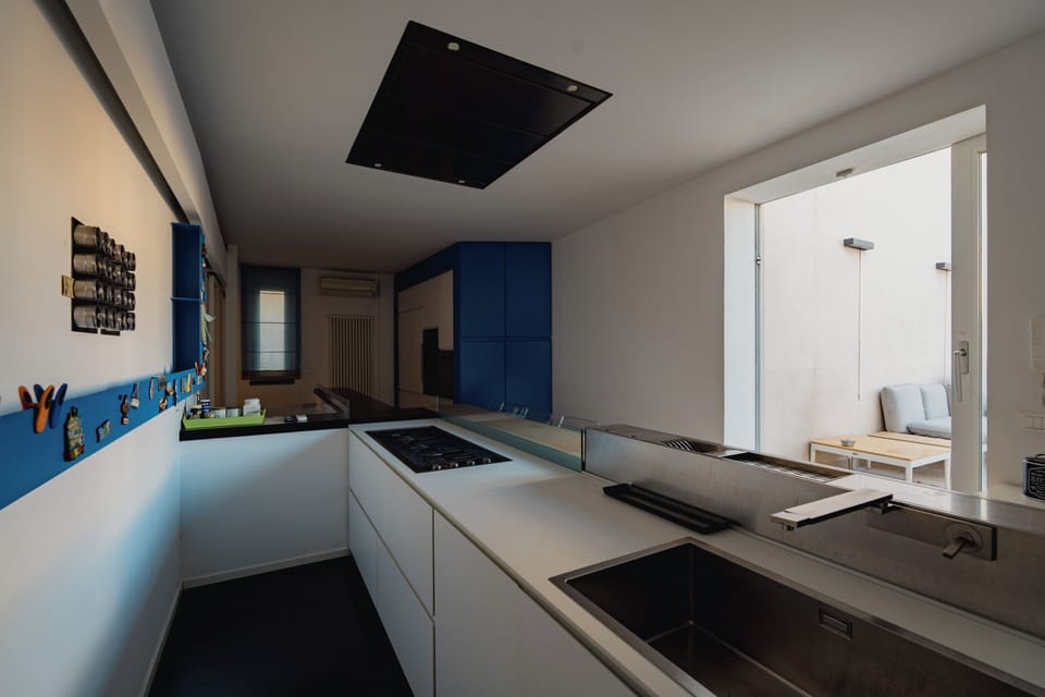 Apartment, 3 Bedrooms, City View | Private kitchen | Fridge, microwave, oven, stovetop