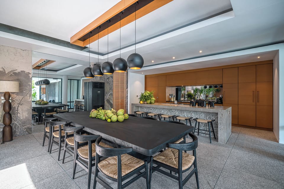 Luxury Villa, 6 Bedrooms, Private Pool, Poolside | Dining room
