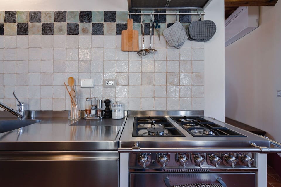 Autumn, Kitchen, Spring, Summer