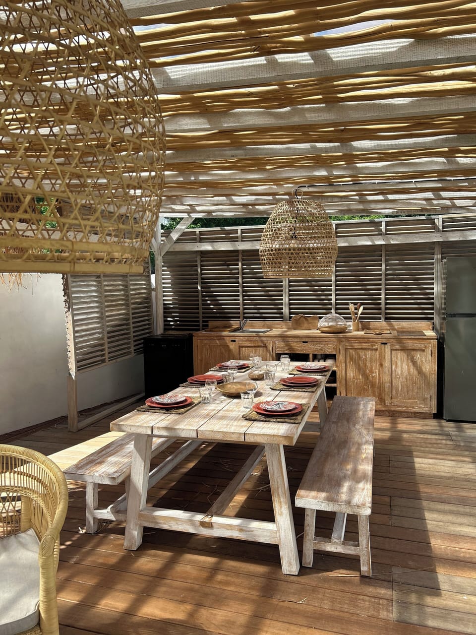 Outdoor dining