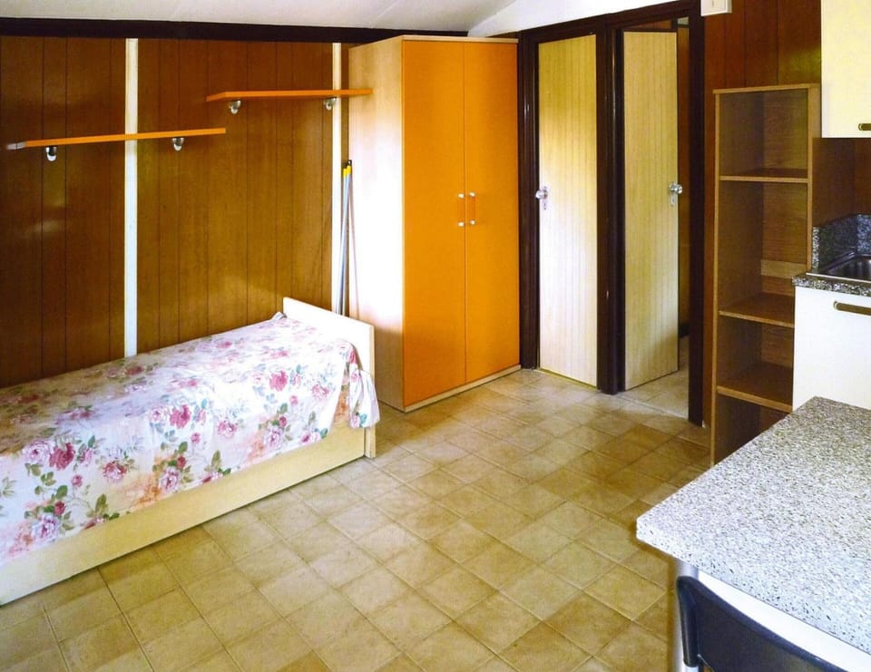 Mobile Home | 2 bedrooms, bed sheets