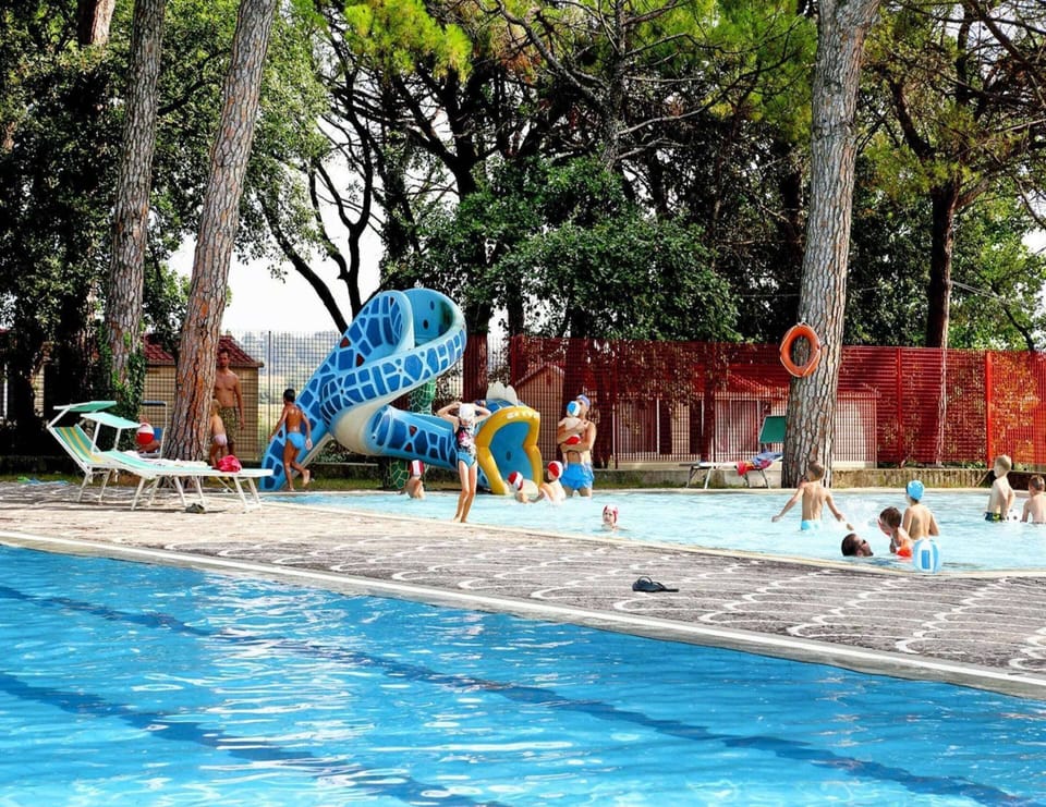 Mobile Home | Pool | Outdoor pool
