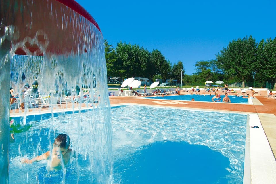 Mobile Home | Pool | Outdoor pool